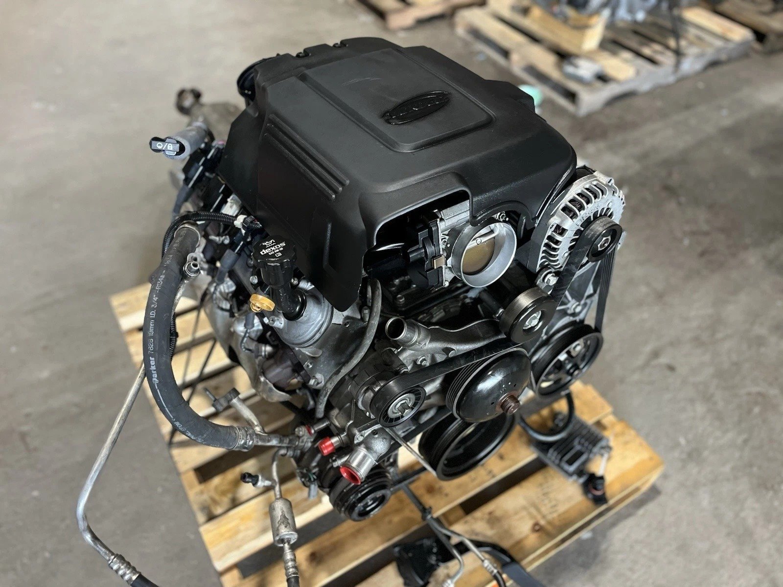2013 GMC Yukon Denali 6.2L L94 Engine & 6L80E Transmission Pullout – Complete OEM Drivetrain - Image 4