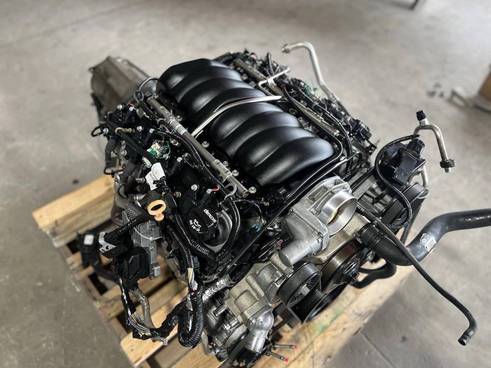 2012 Chevrolet Camaro 6.2L L99 Engine & 6L80E Transmission Pullout – Complete OEM Drivetrain - Image 4