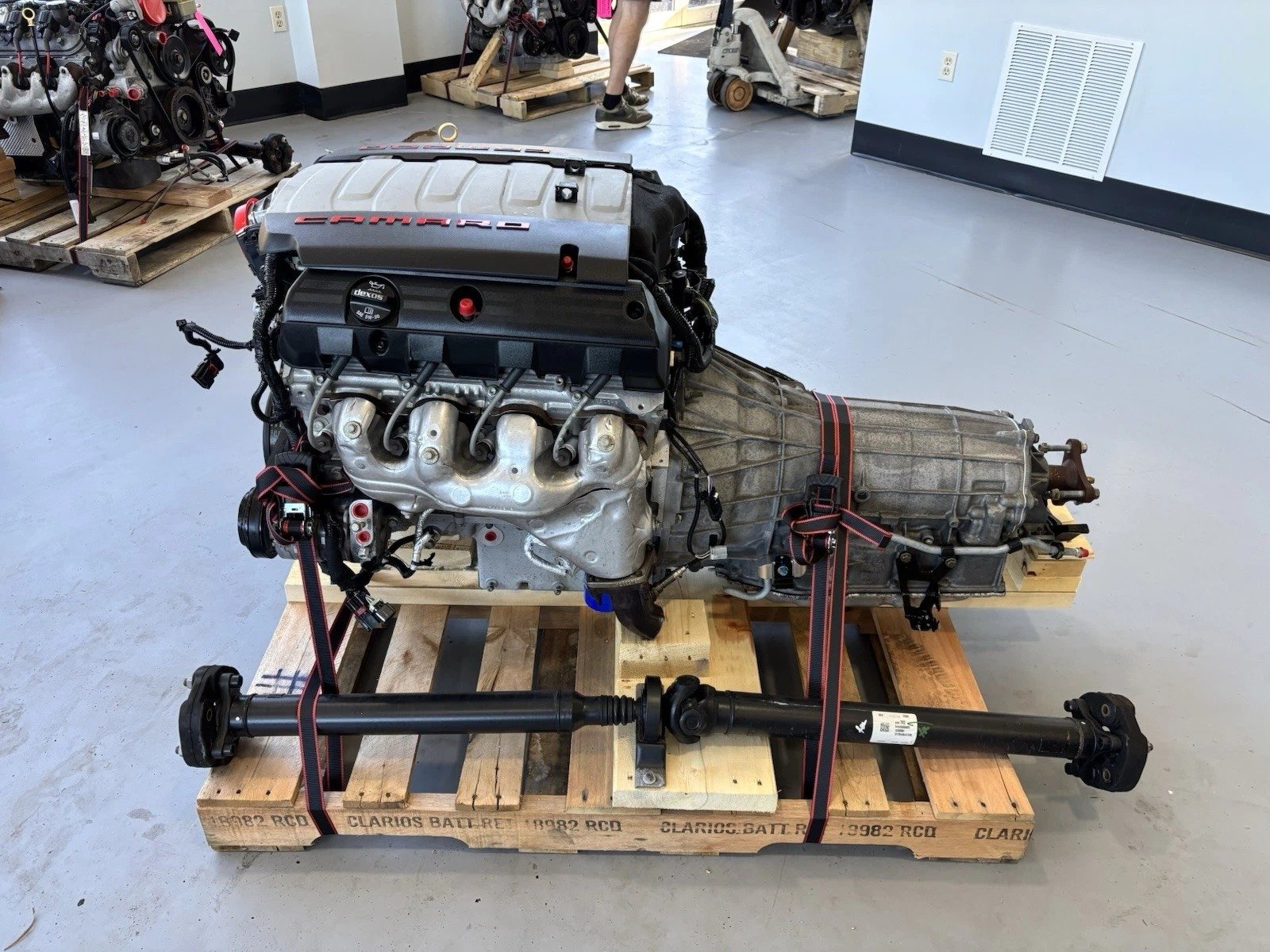 2018 Chevrolet Camaro SS – 6.2L LT1 Engine & 8L90E 8-Speed Automatic Transmission Pullout - Image 3
