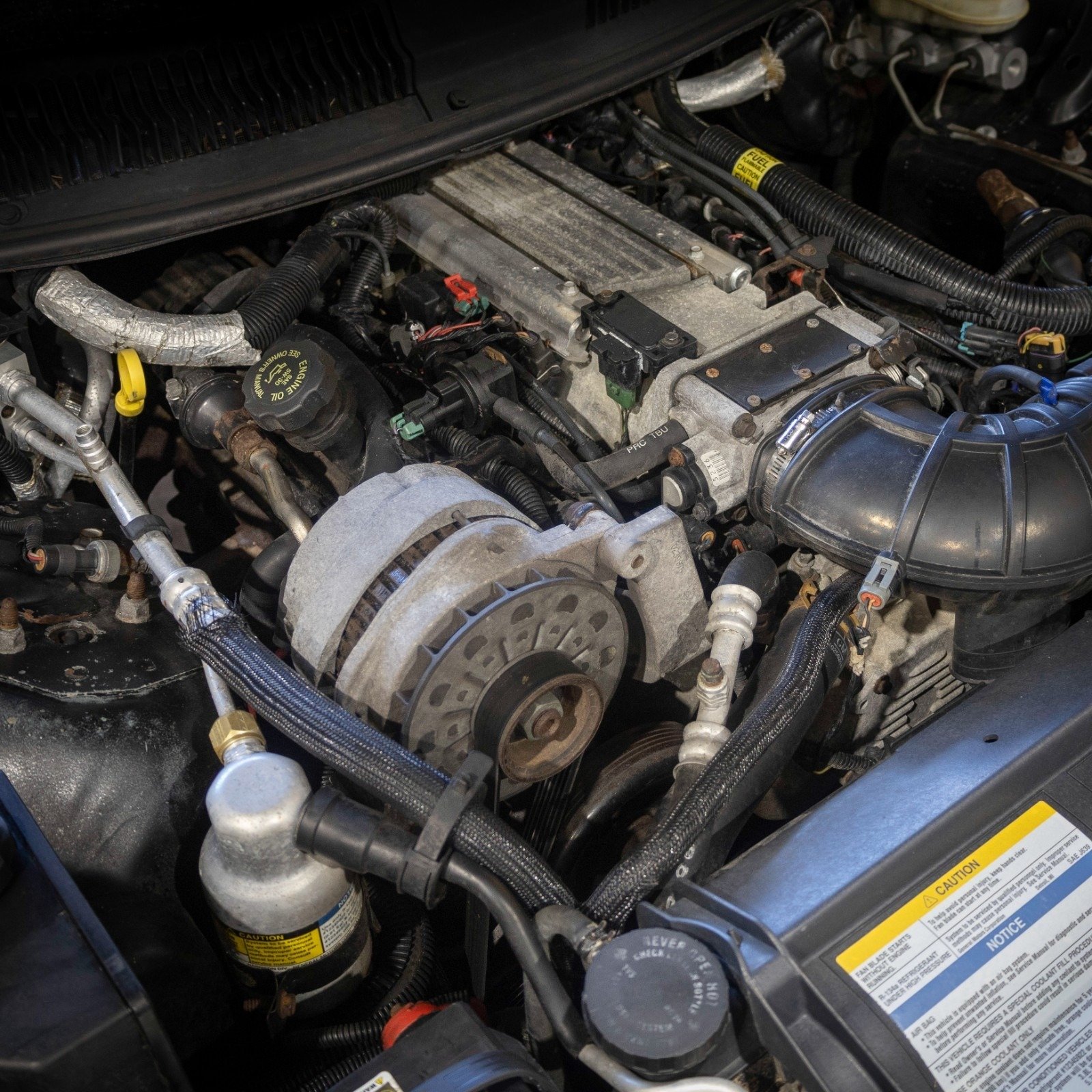 1996 Pontiac Firebird Formula – 5.7L LT1 Engine & T56 6-Speed Manual Transmission Pullout - Image 3