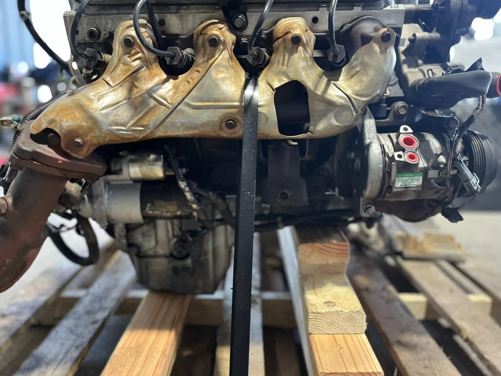 2006 Chevrolet Silverado 2500 – 6.0L LQ4 Engine Complete Pullout - Image 2