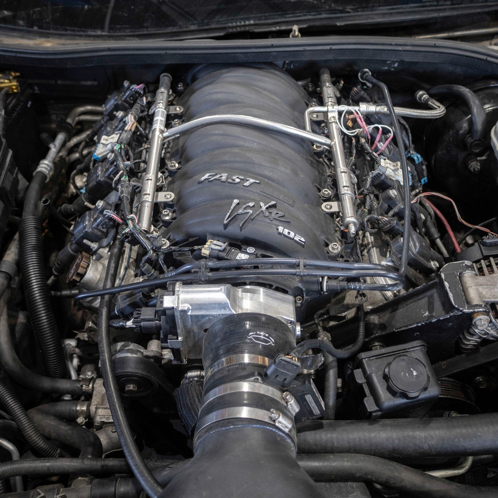 2005 Corvette 6.0L LS2 Engine - Complete Gen IV aluminum V8 engine with Tremec T56 6-speed manual transmission standalone pullout conversion kit
