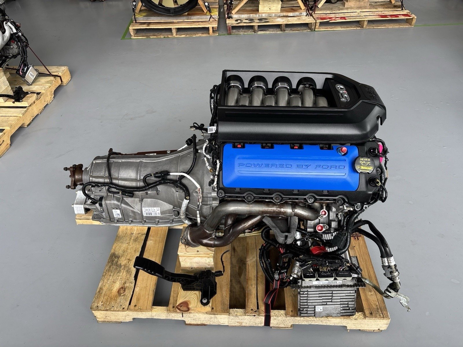 2014 Ford Mustang GT – 5.0L Coyote Engine & 6R80 6-Speed Automatic Transmission Pullout - Image 3
