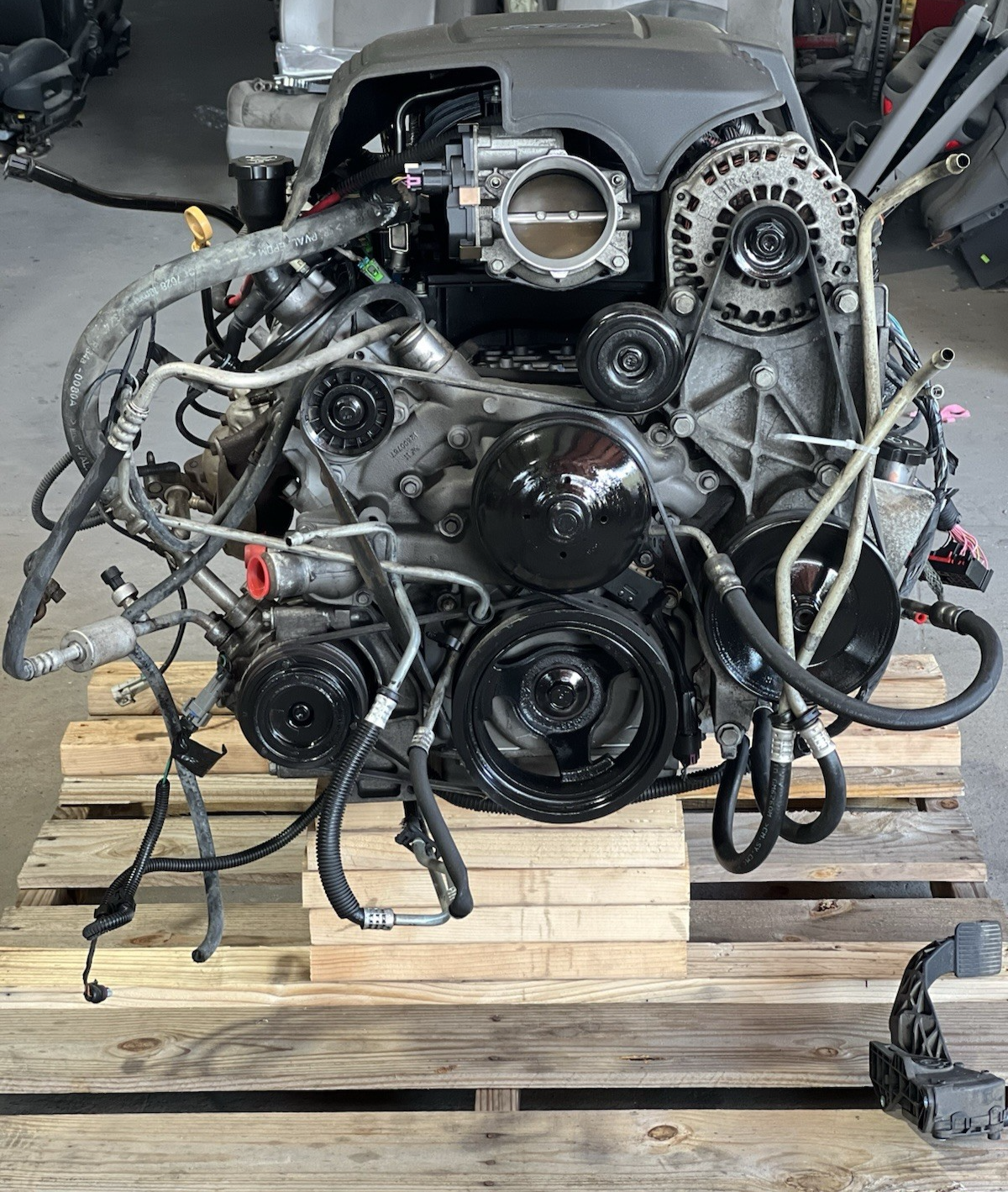 GMC Yukon Denali 6.2L L94 Engine - Complete Aluminum V8 and 6L80E 4WD Transmission Pullout.