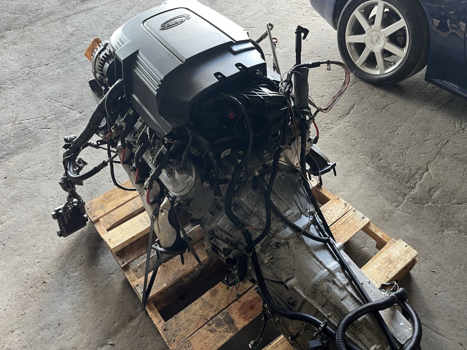 2008 Cadillac Escalade – 6.2L L92 Engine & 2WD 6L80E Transmission Pullout - Image 7