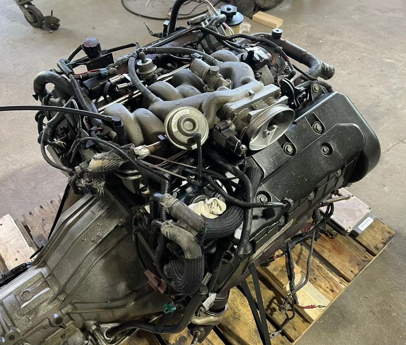 1998 LINCOLN MARK VIII 4.6L DOHC ENGINE TRANS - Image 2