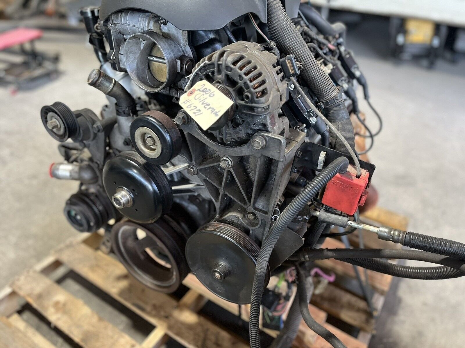 2006 Chevrolet Silverado 2500 – 6.0L LQ4 Engine Complete Pullout - Image 3