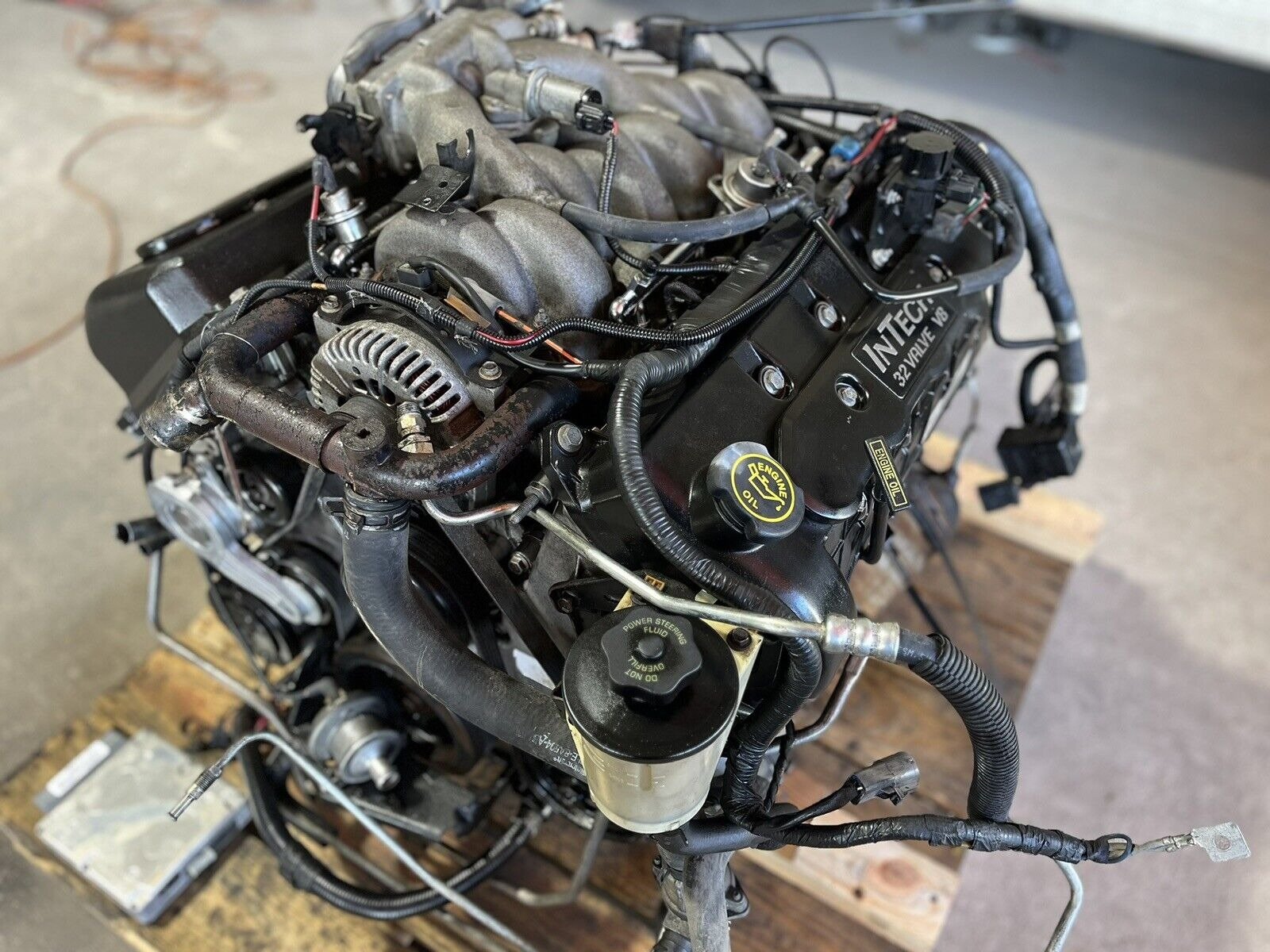 1998 LINCOLN MARK VIII 4.6L DOHC ENGINE TRANS - Image 5