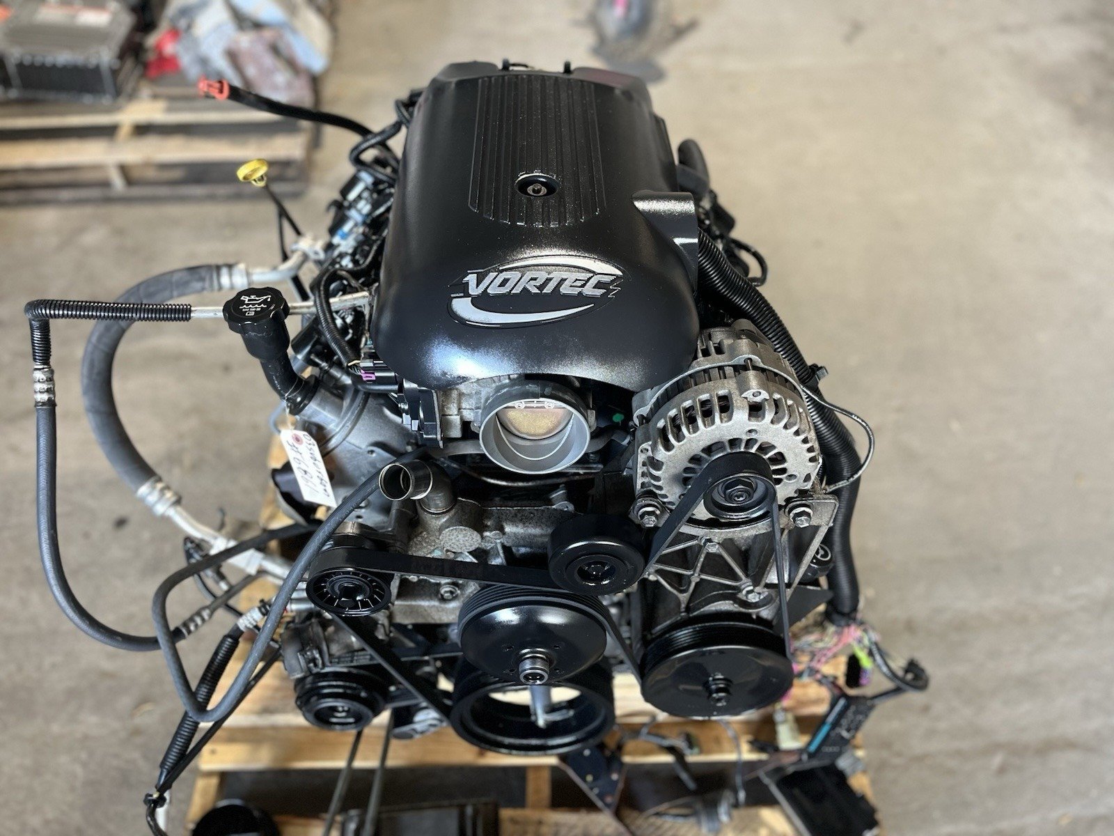 2003 Chevy Suburban 5.3L L59 Engine - Complete 4WD V8 Drivetrain with 4L60E Transmission and NP8 Transfer Case.
