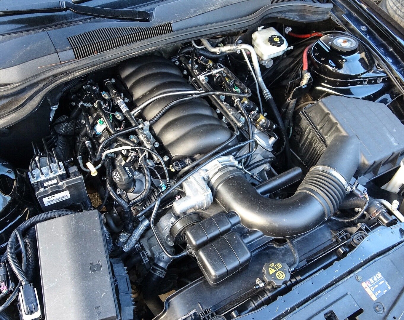 2014 Chevrolet Camaro SS – 6.2L L99 Engine & 6L80E 6-Speed Automatic Transmission Pullout - Image 2